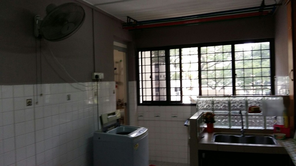 Blk 210 Jurong East Street 21 (Jurong East), HDB 3 Rooms #136473252